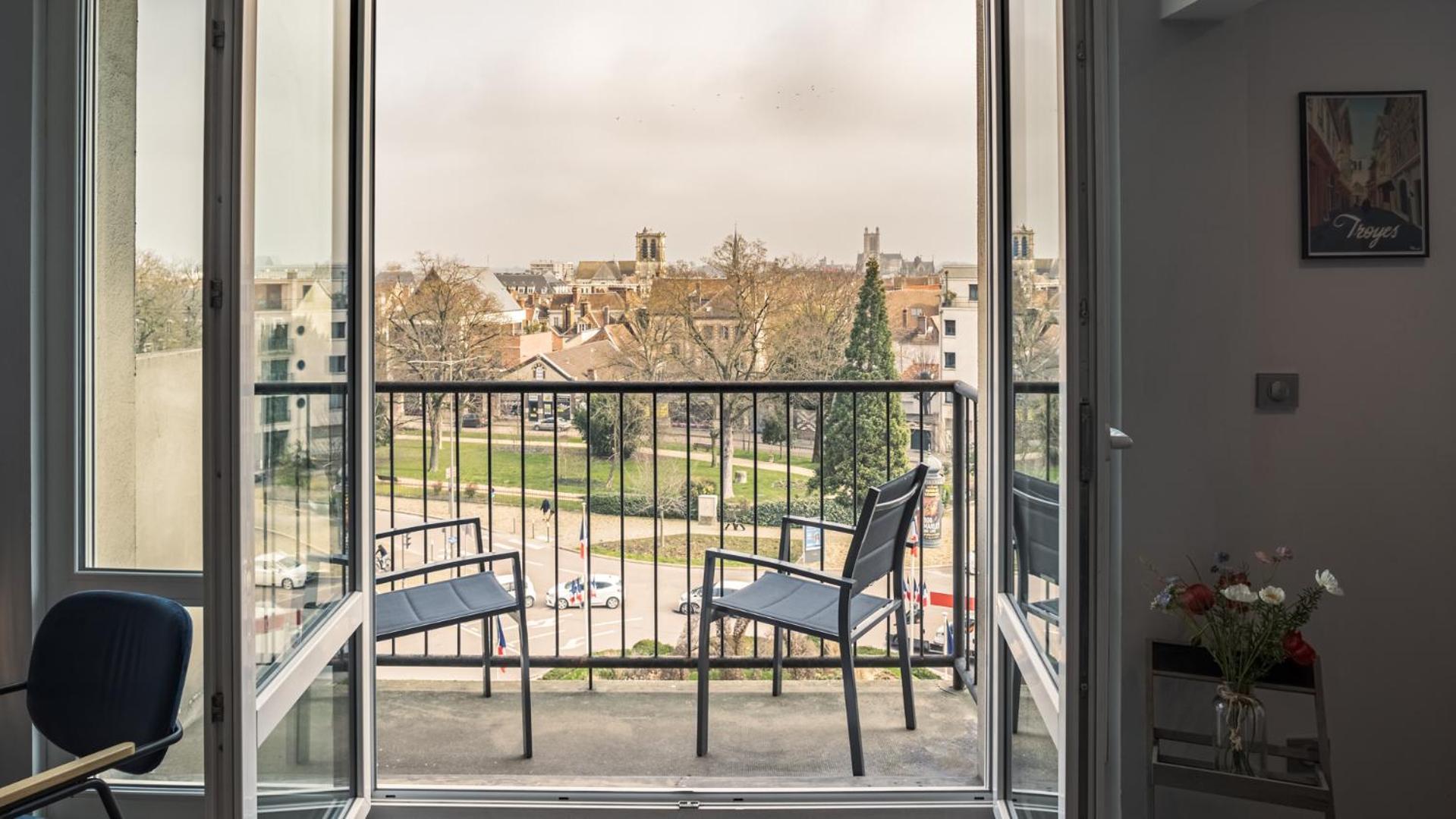Ferienwohnung Le Balcon Troyen - Proche Hypercentre - 4 Pers. Troyes Exterior foto